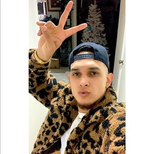 Meet your Posher, Luis